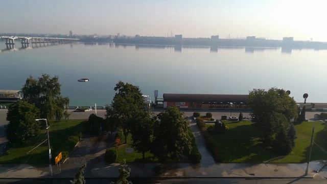 Утро с балкона гостиницы Днепропетровск смотреть онлайн