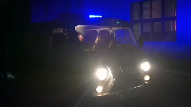 Рейв! Полиция приехала разгонять! смотреть онлайн