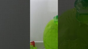 распаковка яйца динозавра