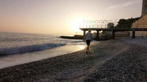 Крым. Пляж Дюльбер в ноябре в закатных красках