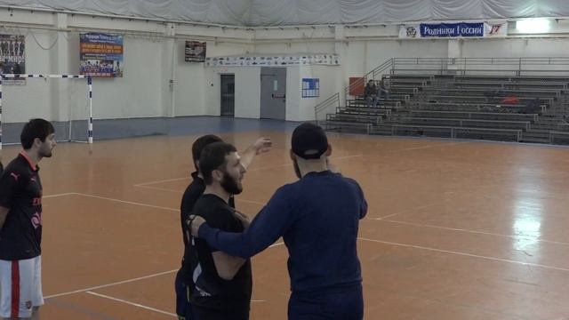 Чемпионат КБР по мини-футболу 2018/19. Первый Дивизион. 9 тур. Дыгулыбгъуэй - Знамя Эльбрус. 1 тайм смотреть онлайн