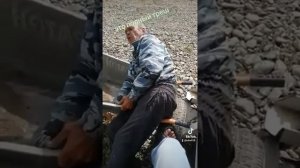 Бояре отдыхают                          #трэш #охрана #стройка #угар