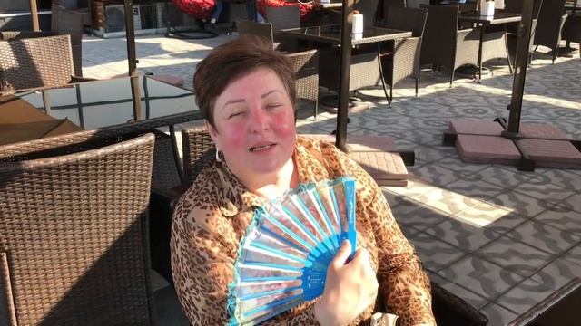 Прогулка, День Победы, посиделки в кафе!
