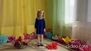 Коллектив "Почемучки". 
Вера Клецина читает стихотворение  "День Победы"