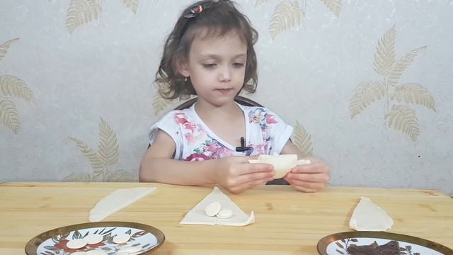 Cooking! Круассаны с шоколадом! Готовим вкусные рогалики))) смотреть онлайн