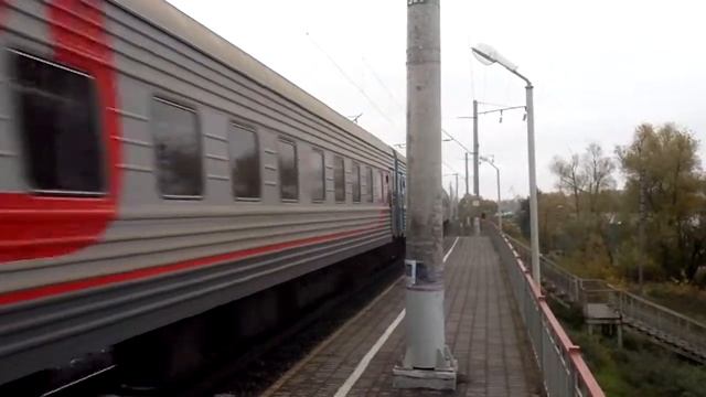 ЭП1М-647 с пассажирским поездом смотреть онлайн