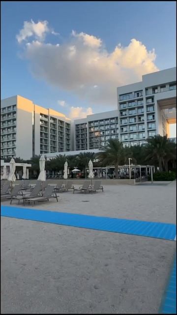 Найдем идеальный отель именно для вас ❤️ оставляй заявку на www.izum-tour.ru #путешествия #оаэ смотреть онлайн