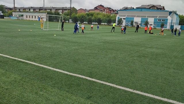 ФШ Байкал - Олимпия (2 тайм) Открытое первенство г. Иркутска по футболу среди ребят 2015 гр смотреть онлайн