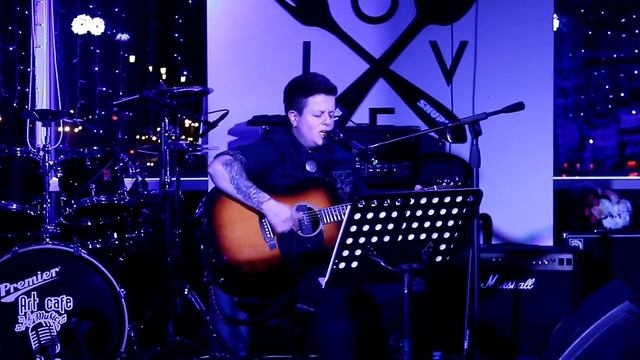 Анна Шевченко (Гурт "Raido") - Падали дерева ( Арт-кафе " Open Kitchen" г. Полтава 06,12,2019 )