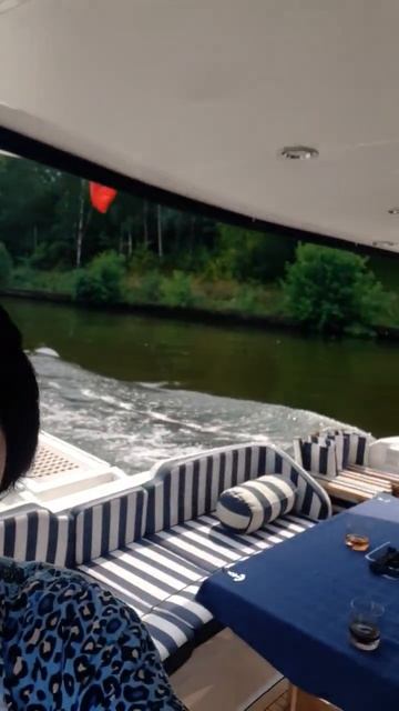 Внуки(2022 г) река Москва и река Десна смотреть онлайн