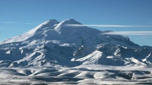 Два иностранных туриста погибли при восхождении на Эльбрус
