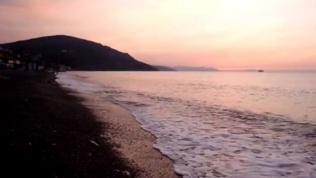 Утренний пляж. Рыбачье. смотреть онлайн