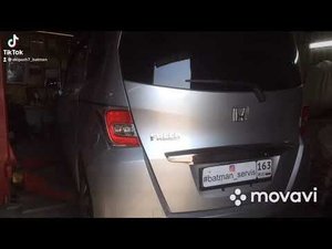 Honda freed Замена прокладки выпускного коллектора ,замена опорного подшипника