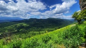 Гора Кизинчи (скала Кизинка). Лёгкий однодневный поход. Двухярусная пещера-грот