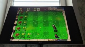 Я защищаю свой огород днём 4 серия (растения против зомби)