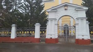 Собор святых апостолов Петра и Павла под горой на Пасху. | 20.04.2025