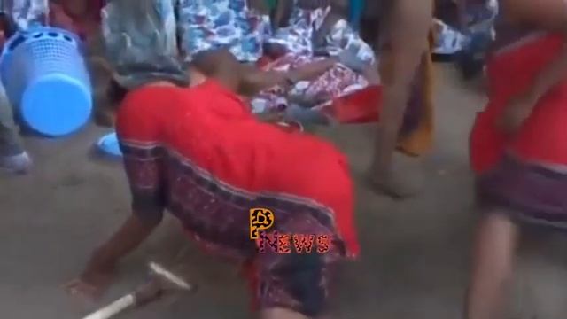 LAANA USIKU WA KANGA, MOKO WATOTO WASIANGALIE смотреть онлайн