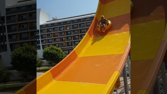 Желтая горка отель Zen the in resort and spa смотреть онлайн