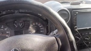 кнопка стоп старт в Пежо партнёр типи!