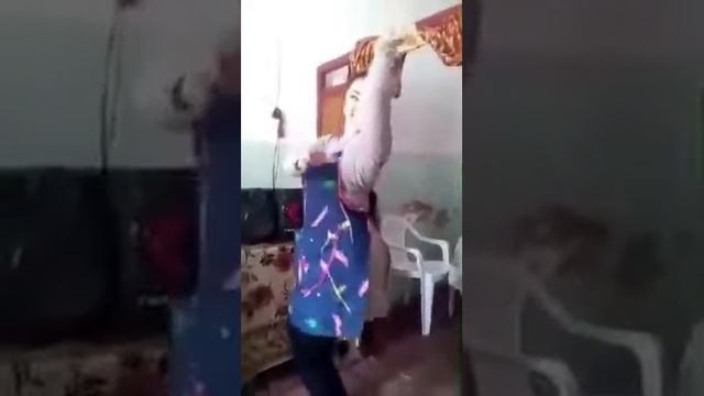 Вот даёт таджичка