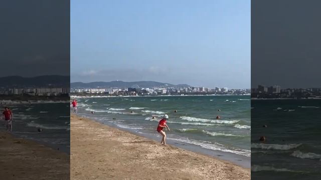 ОБСТАНОВКА В АНАПЕ НА ДАННЫЙ МОМЕНТ НА ПЛЯЖЕ ВОЗЛЕ БАЗЫ ОТДЫХА "КОКОС" смотреть онлайн