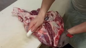 #м'ясо#обвалювання свинної лопатки#обвалка свинины.      Обвалка мяса