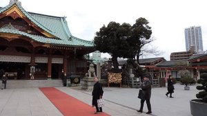 Южная Корея Сеул достопримечательности древние пагоды среди небоскребов