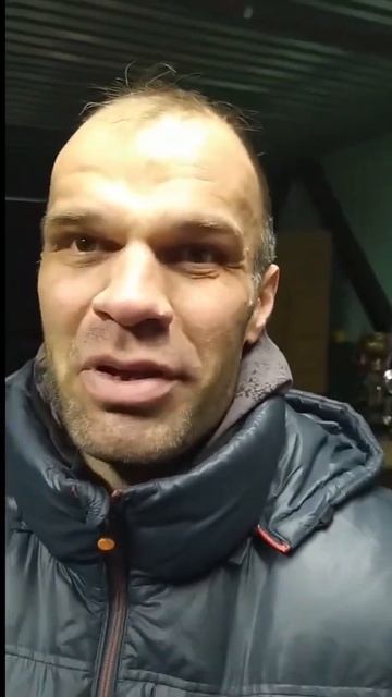 Денис Цыпленков о поединке Девона Ларратта и Левана Сагинашвили