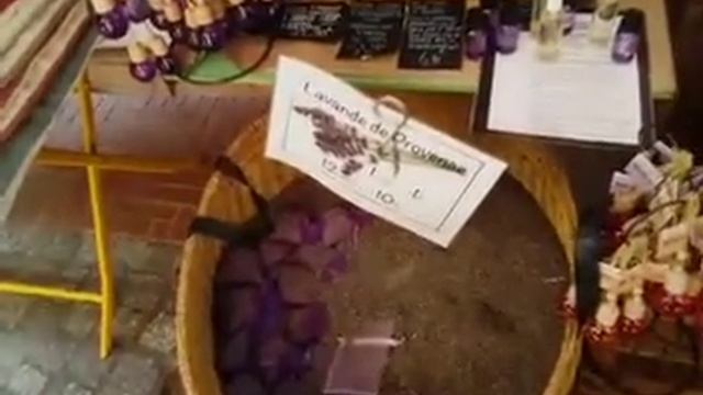 Санари-сюр-Мер, центр города, Прованс Франция/Sanary-sur-Mer, Provence-Alpes-Côte d'Azur, France. смотреть онлайн