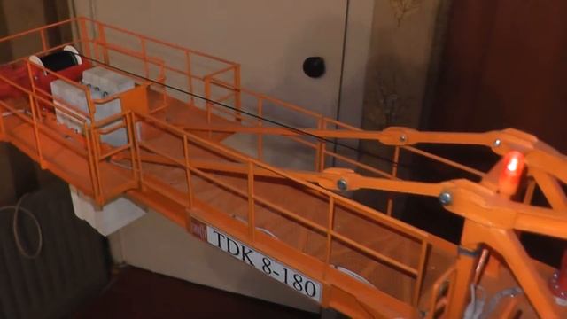 Модель крана ТДК 8-180. Выставлен на продажу.