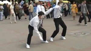 Мимы в городе))) Мим-шоу БОНУС. Mime show.mpg