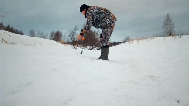 Щука на речке  20190120 08:53