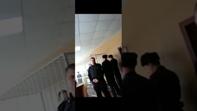 Плевок в коррумпированного судью(ПРОДОЛЖЕНИЕ) смотреть онлайн