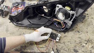 Инструкция по установке линз на Toyota Camry 70 2017 2021 Full LED