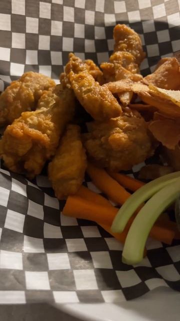 Еда в гостинице смотреть онлайн