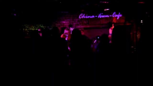 LariNais - Верь, Будет лучше (Live) смотреть онлайн