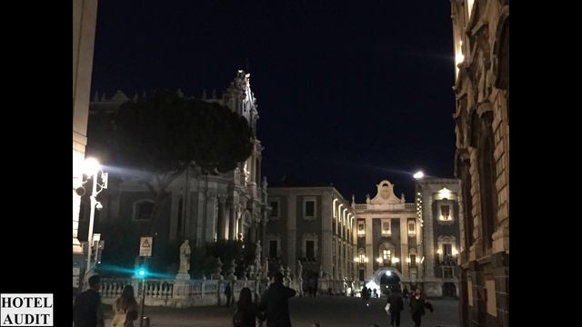 Италия Катания Piazza Duomo 7 1 смотреть онлайн