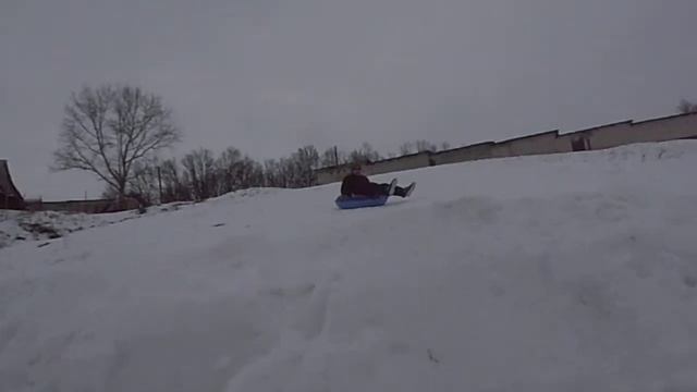 Ватрушка не выдержала такое приземление смотреть онлайн