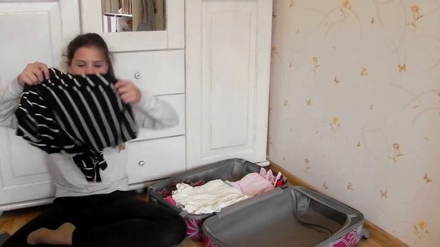 СОБИРАЮ ЧЕМОДАН В ЛАГЕРЬ// ЛЕТО 2017 смотреть онлайн