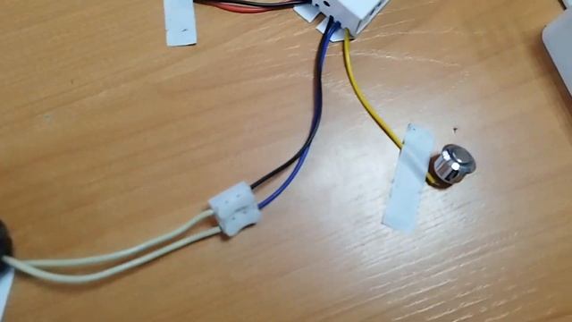 Выключатель сенсорный 220В XD-618 1000W 7A смотреть онлайн