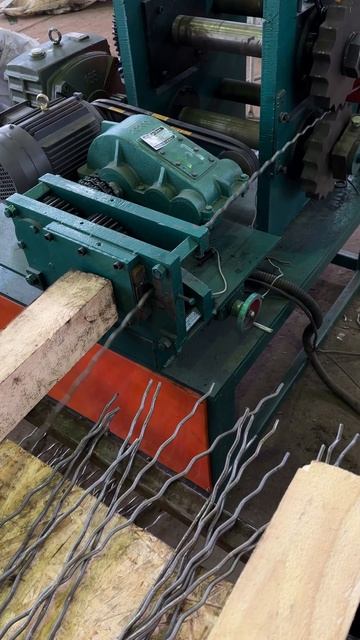 КАРЬЕРНЫЙ КЛУБ: производство сит для грохотов ГОСТ 3306-88 с фальцами. Контакты в описании в видео. смотреть онлайн