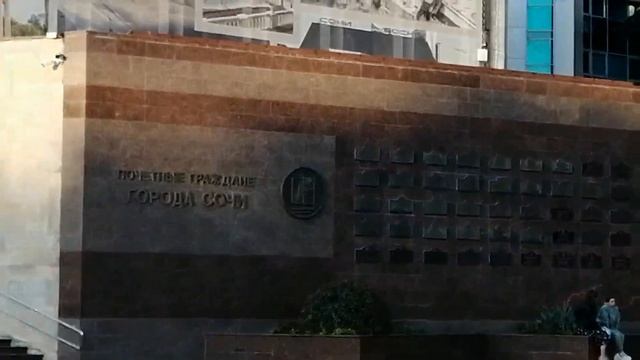 12.05.2022. Улица Навагинская и Курортный проспект/ Navaginskaya Street and Resort Avenue смотреть онлайн