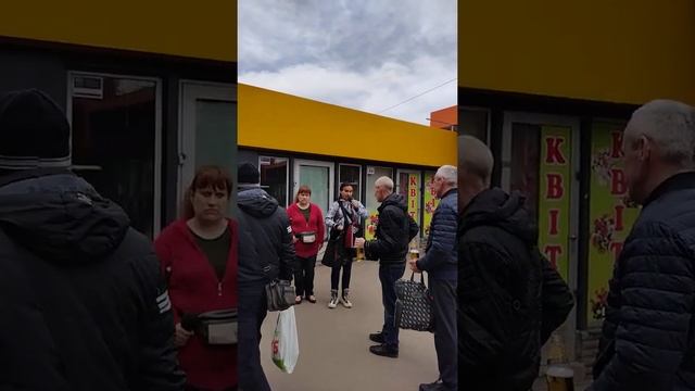 Харьков. Салтовка. 02.04.2022. Прекрасно поют Наташа и Саша. Песня В.Высоцкого "Мы вас ждём". смотреть онлайн