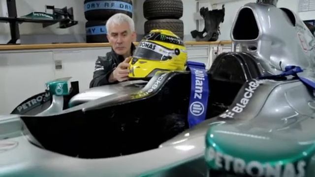 Развитието на каските в F1 смотреть онлайн