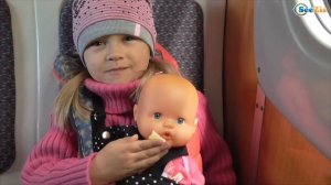✔ Кукла Ненуко. Прогулка Ярославы на Детской Железной Дороге. Doll Nenuco is in the railway station