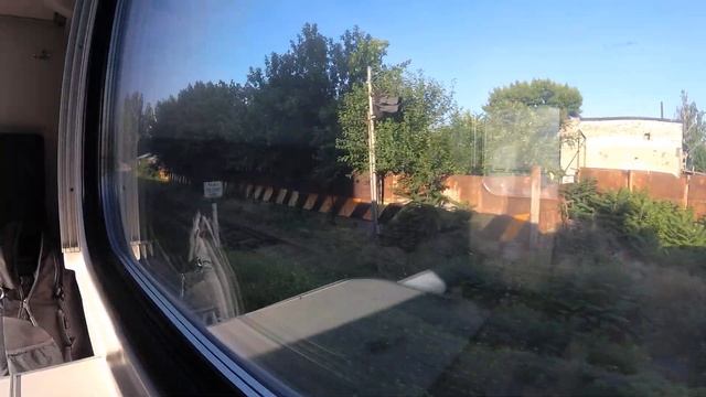 Из окна вагона.Прибытие в Бердянск на поезде.1440p смотреть онлайн