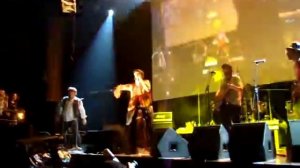 Zdob și Zdub - Tractorul (частично)