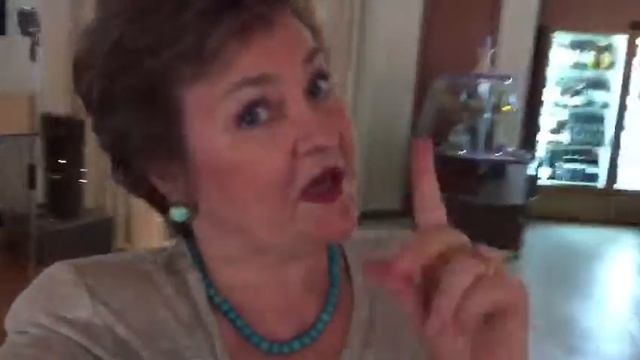 Сидим в кафе смотреть онлайн