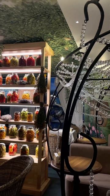 Ресторан с бесплатными шоу в Москве🔥🔥 #еда #food #foodie #ресторан #кофе #шоу #москва #весело смотреть онлайн