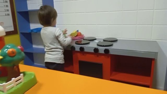 Дитяче кафе. Бургер. смотреть онлайн